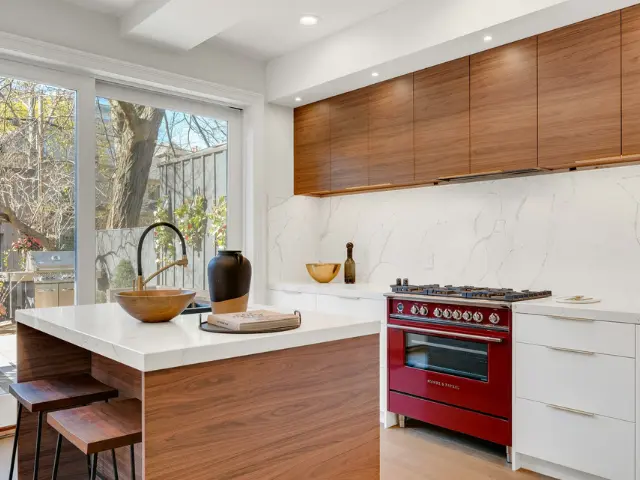 Layout of Kitchen - The Island Layout