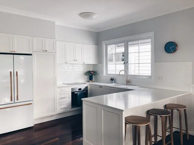 Layout of Kitchen - The Peninsula Layout